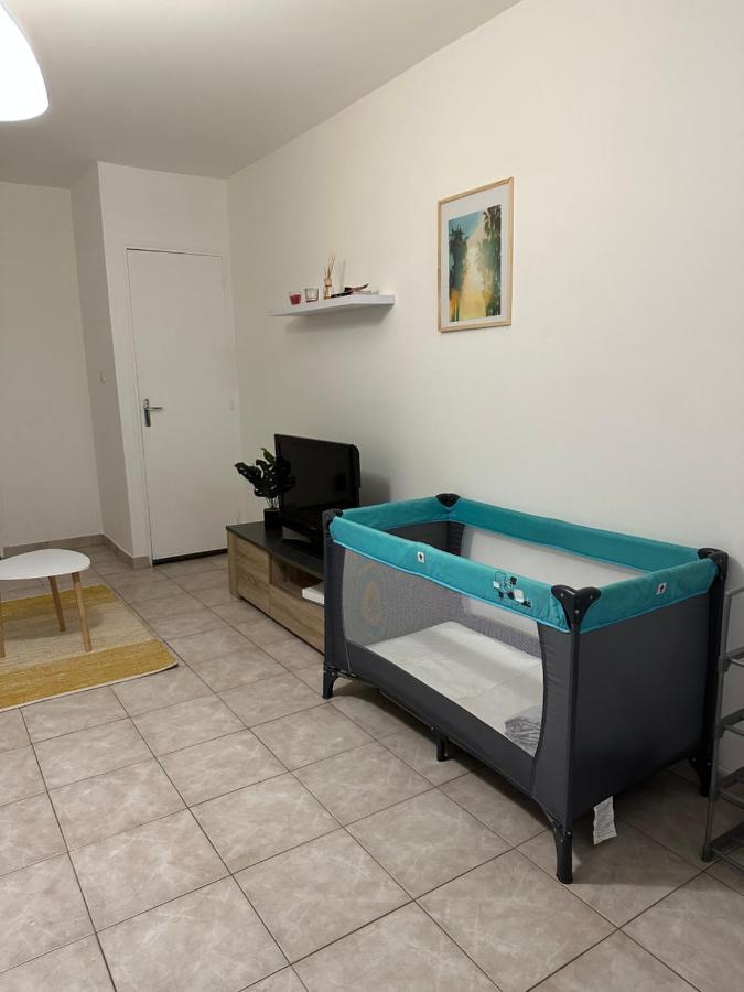 Superbe Appartement T1 proche Disney Champs-Sur-Marne Extérieur photo